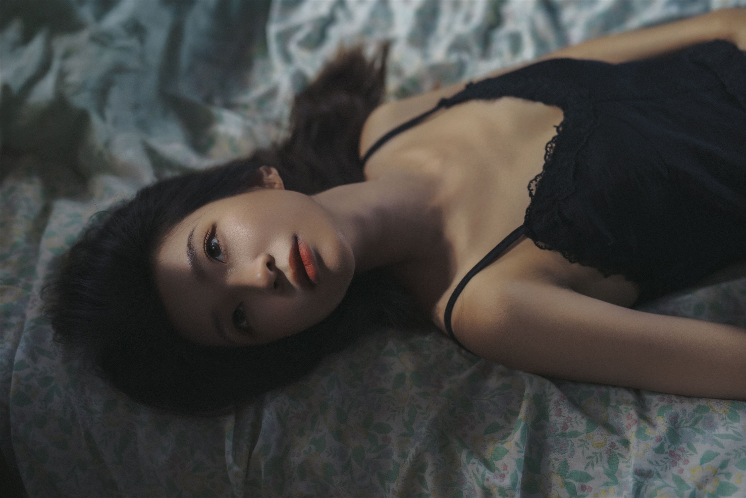 YITUYU艺图语 2025.01.18 孤独感 失眠面包蟹